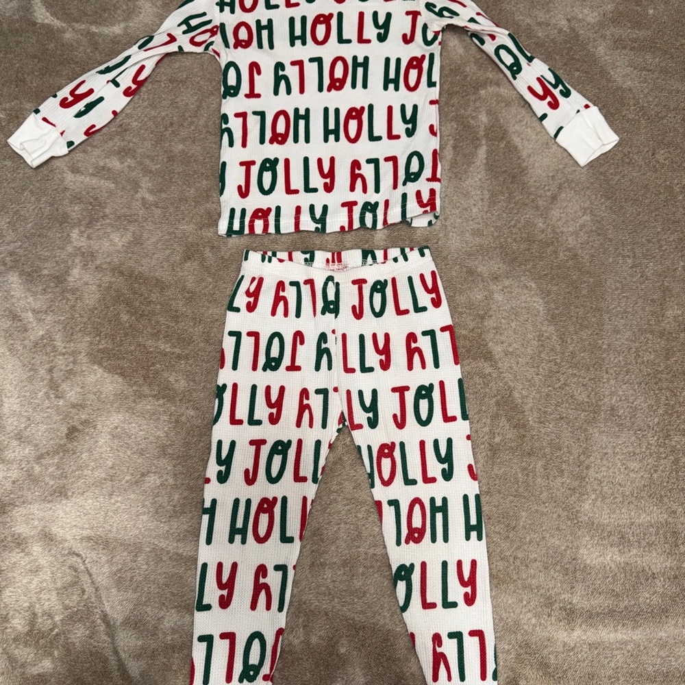 2t pajama bundle - Picture 3 of 8